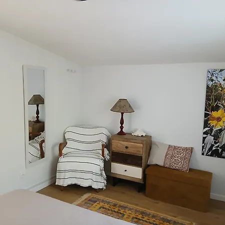 Vakantiehuis Maison Independante A La Campagne Proche Centre Urbain *