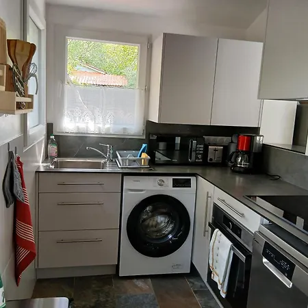 Vakantiehuis Maison Independante A La Campagne Proche Centre Urbain *