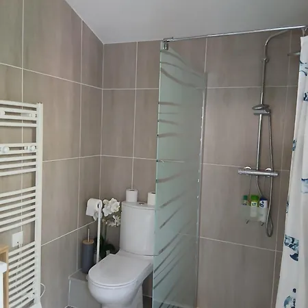 Maison Independante A La Campagne Proche Centre Urbain Tatil Evi *